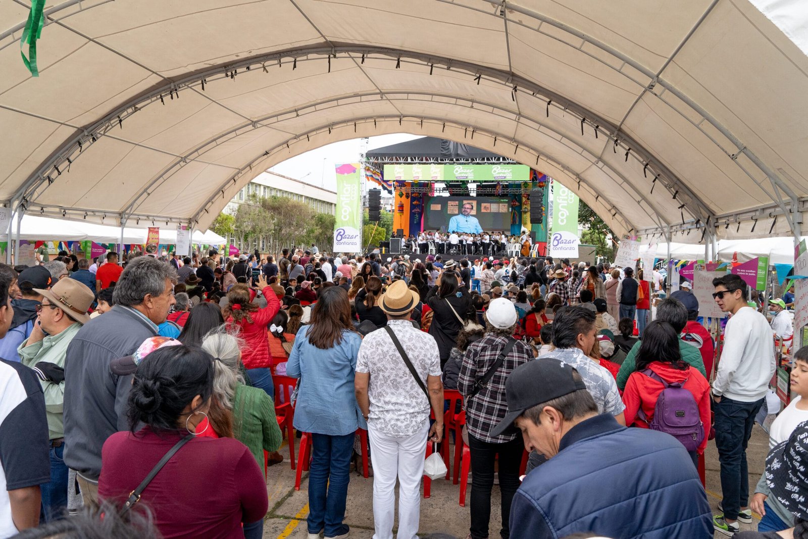 Con más de 14 mil personas celebramos el Bazar de la Confianza en Duitama