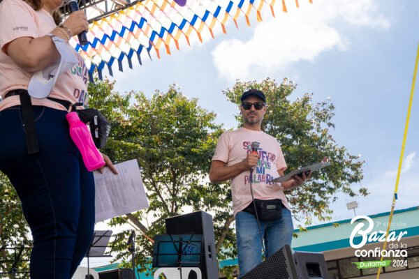 tarima-principal-bazar-de-la-confianza-boyaca-18