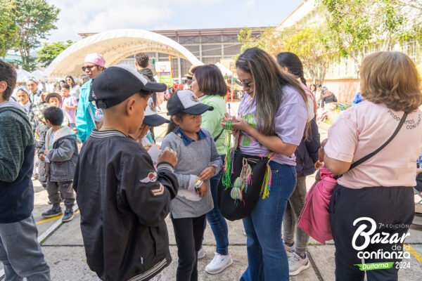tarima-principal-bazar-de-la-confianza-boyaca-28