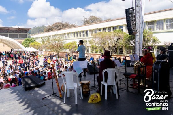 tarima-principal-bazar-de-la-confianza-boyaca-44