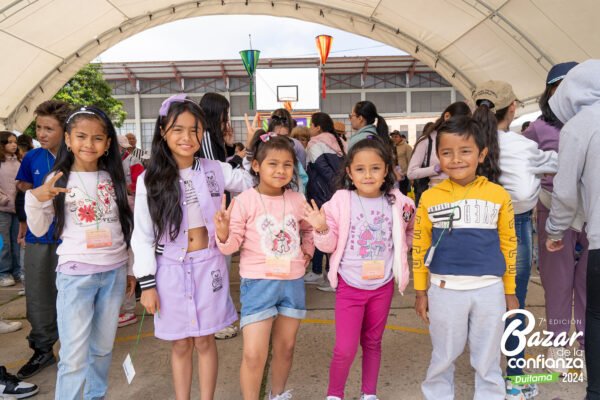 tarima-principal-bazar-de-la-confianza-boyaca-8