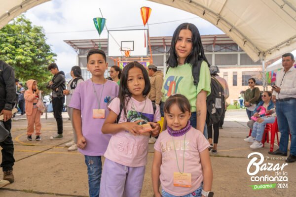 tarima-principal-bazar-de-la-confianza-boyaca-9