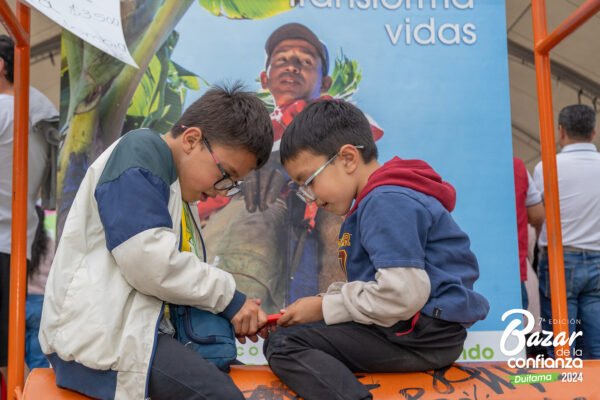 tarima-principal-bazar-de-la-confianza-boyaca-92