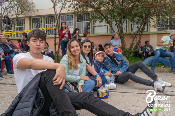 tarima-principal-bazar-de-la-confianza-boyaca-93