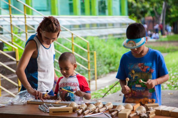 14773792026_4aaf19a704_h