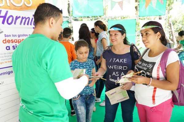 Bazar-de-la-confianza-Confiar-2017-24