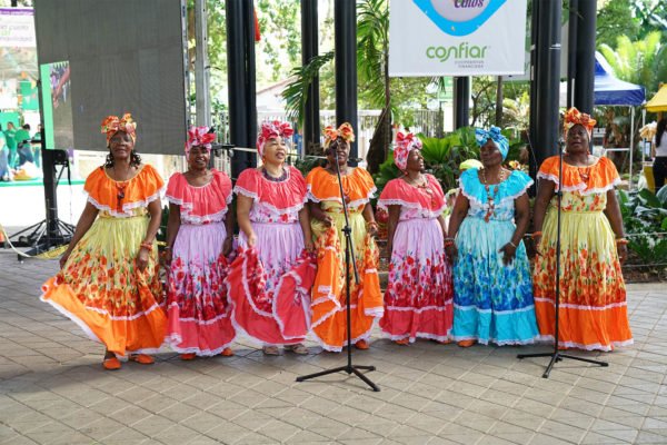 Bazar-de-la-confianza-Confiar-2017-8