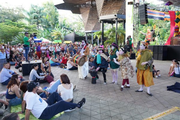 Bazar-de-la-confianza-Confiar-2017-80