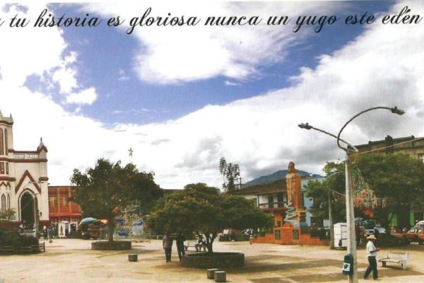 Parque-principal-de-Urrao-hoy Parque-principal-de-Urrao-hoy