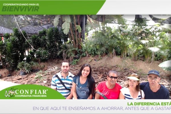 foto-bazar-de-la-confianza-2016-113