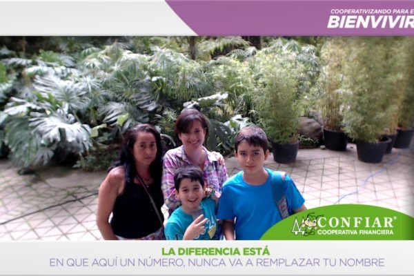 foto-bazar-de-la-confianza-2016-135