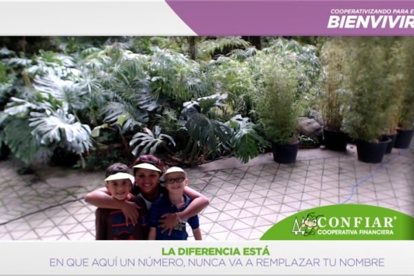 foto-bazar-de-la-confianza-2016-145