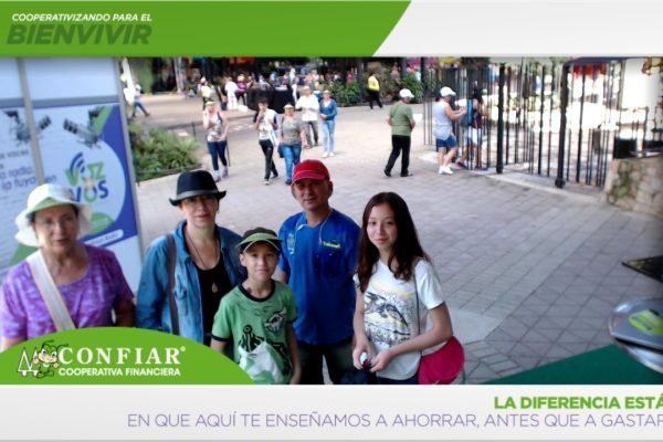 foto-bazar-de-la-confianza-2016-16