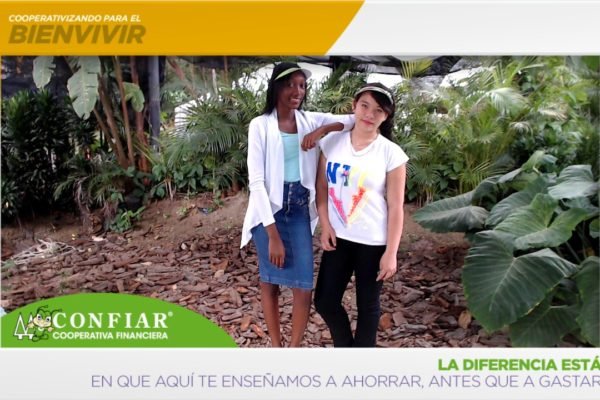 foto-bazar-de-la-confianza-2016-182