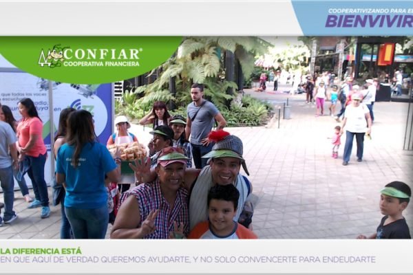 foto-bazar-de-la-confianza-2016-27