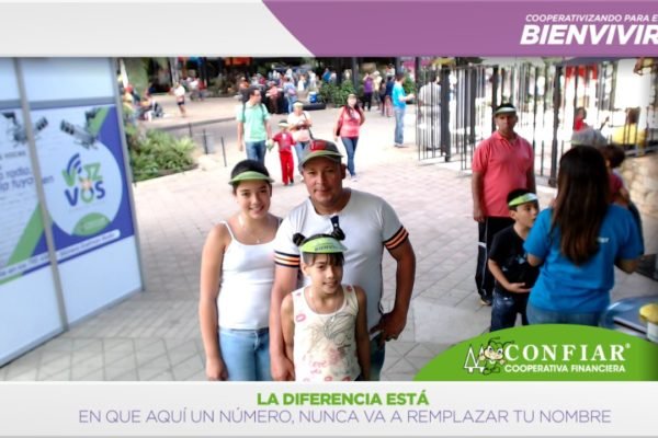 foto-bazar-de-la-confianza-2016-32