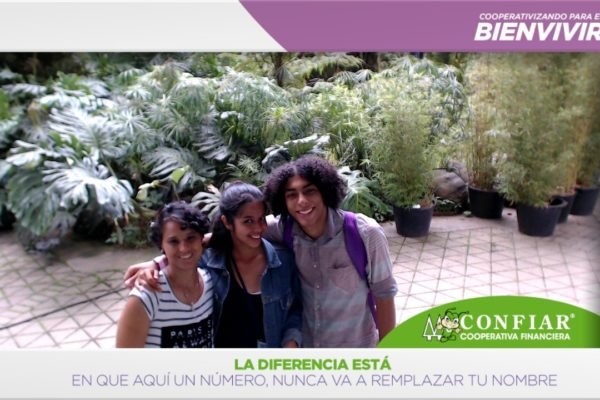 foto-bazar-de-la-confianza-2016-325