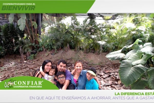 foto-bazar-de-la-confianza-2016-327