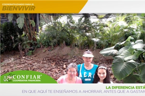 foto-bazar-de-la-confianza-2016-333