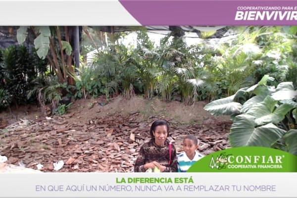 foto-bazar-de-la-confianza-2016-356