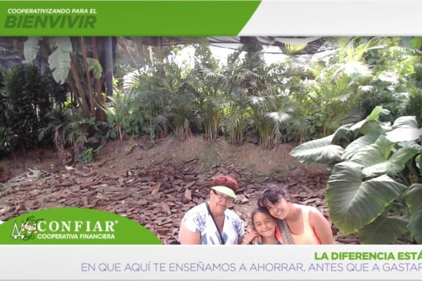 foto-bazar-de-la-confianza-2016-368