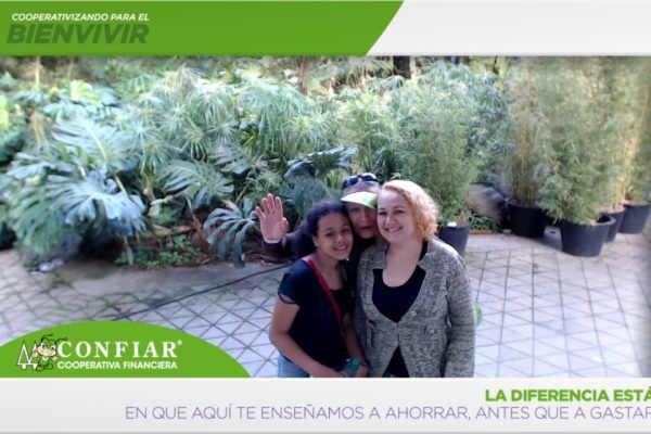 foto-bazar-de-la-confianza-2016-372