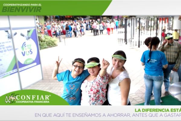 foto-bazar-de-la-confianza-2016-43