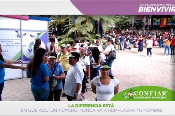 foto-bazar-de-la-confianza-2016-73