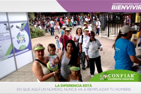 foto-bazar-de-la-confianza-2016-77