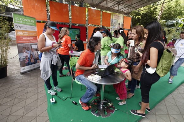 SOBRE EL BAZAR DE LA CONFIANZA. (O de como la alegría si es posible entre quienes creen en los demás)