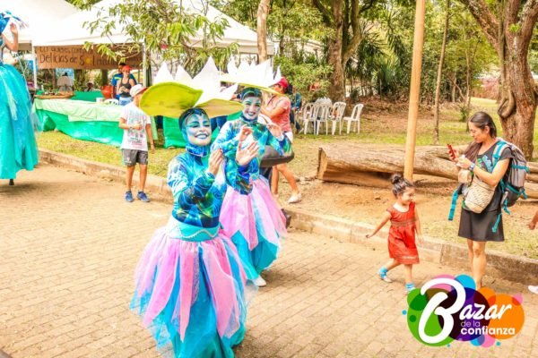 Artistas_Itinerantes_-Bazar_de_la_Confianza-25