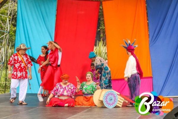 Artistas_Itinerantes_-Bazar_de_la_Confianza-37