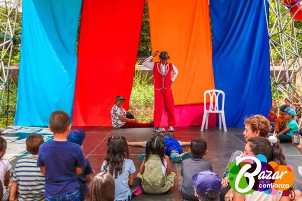 Artistas_Itinerantes_-Bazar_de_la_Confianza-43