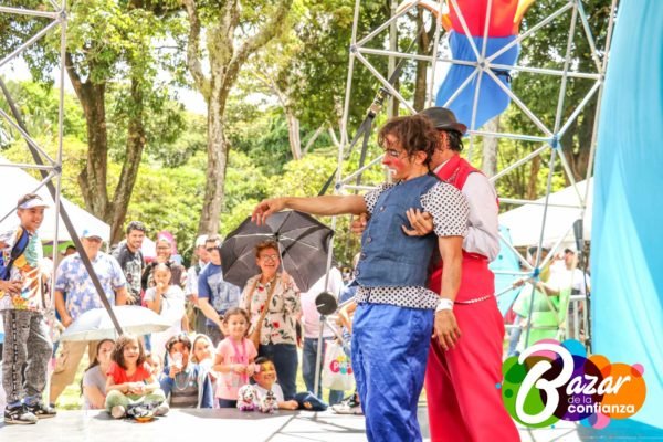 Artistas_Itinerantes_-Bazar_de_la_Confianza-46