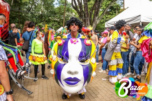 Artistas_Itinerantes_-Bazar_de_la_Confianza-61