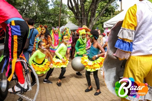 Artistas_Itinerantes_-Bazar_de_la_Confianza-62