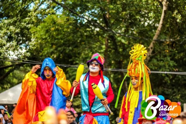 Artistas_Itinerantes_-Bazar_de_la_Confianza-75