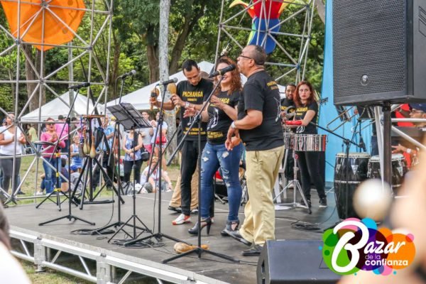 Artistas_Itinerantes_-Bazar_de_la_Confianza-78