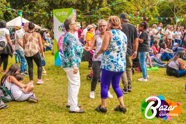 Artistas_Itinerantes_-Bazar_de_la_Confianza-80