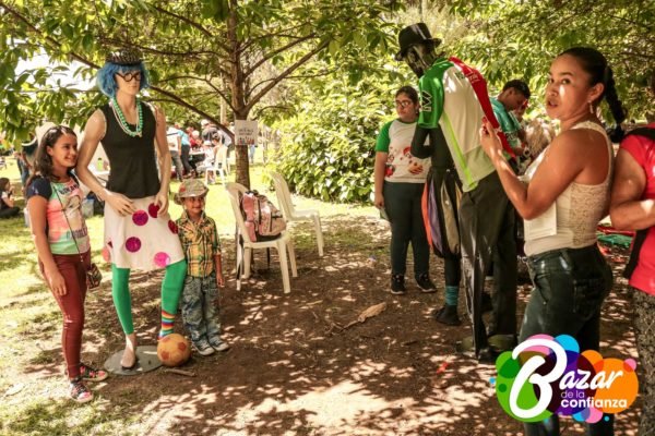 Confiar_en_la_Juventud_-Bazar_de_la_Confianza-12