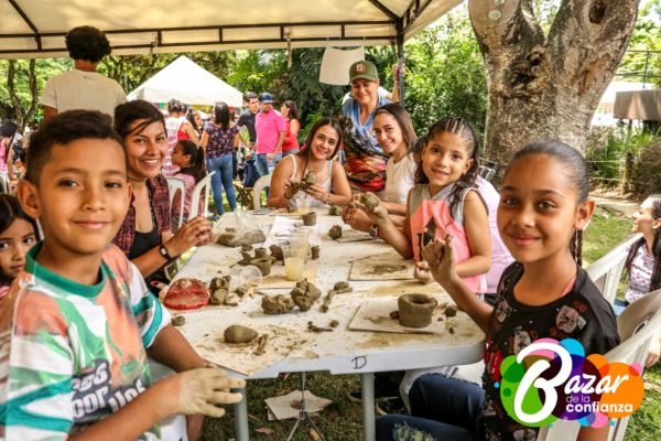 Confiar_en_la_Juventud_-Bazar_de_la_Confianza-40