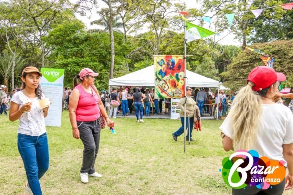 Confiar_en_la_Juventud_-Bazar_de_la_Confianza-52