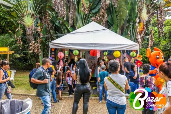 Confiar_en_la_Juventud_-Bazar_de_la_Confianza-70