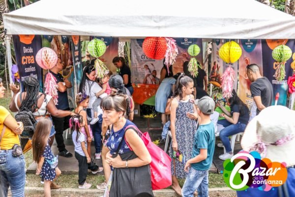 Confiar_en_la_Juventud_-Bazar_de_la_Confianza-71