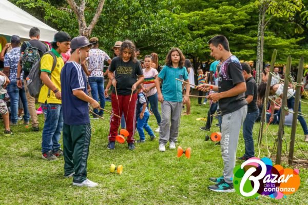 Confiar_en_la_Juventud_-Bazar_de_la_Confianza-89