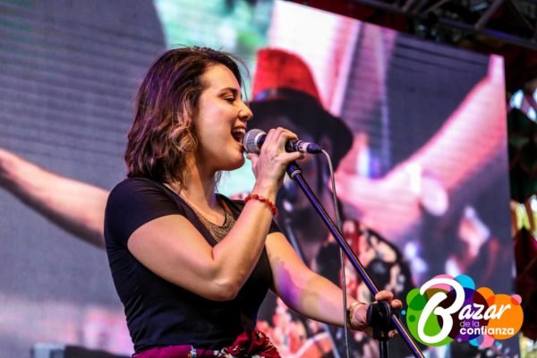 Tarima_Principal_-Bazar_de_la_Confianza-54