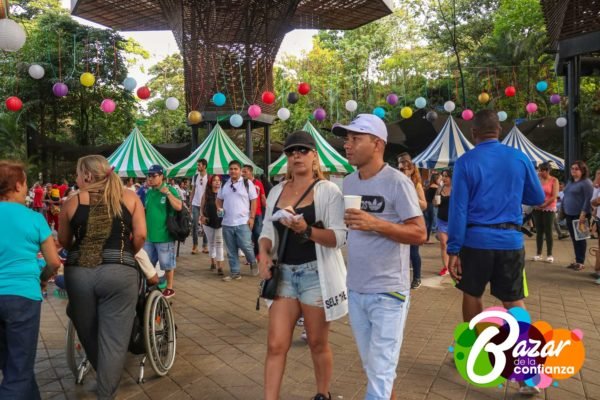 Tarima_Principal_-Bazar_de_la_Confianza-62