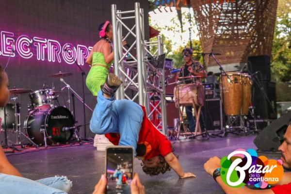 Tarima_Principal_-Bazar_de_la_Confianza-74