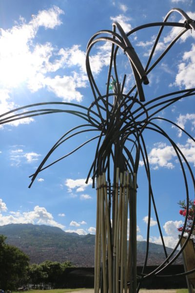 Un pasado rodeado de basura convertido en arte y deseos de progreso Un pasado rodeado de basura convertido en arte y deseos de progreso