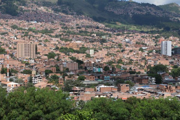 Ver el nororiente de la ciudad desde el Morro es toda una experiencia que enorgullece a propios y deleita a visitantes Ver el nororiente de la ciudad desde el Morro es toda una experiencia que enorgullece a propios y deleita a visitantes
